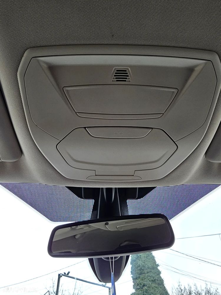 Ford Kuga 2.0 TDCi Powershift 4WD Titanium - 38