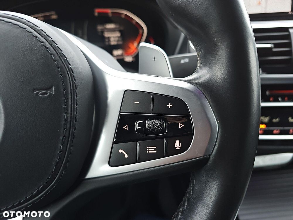 BMW X4 - 16