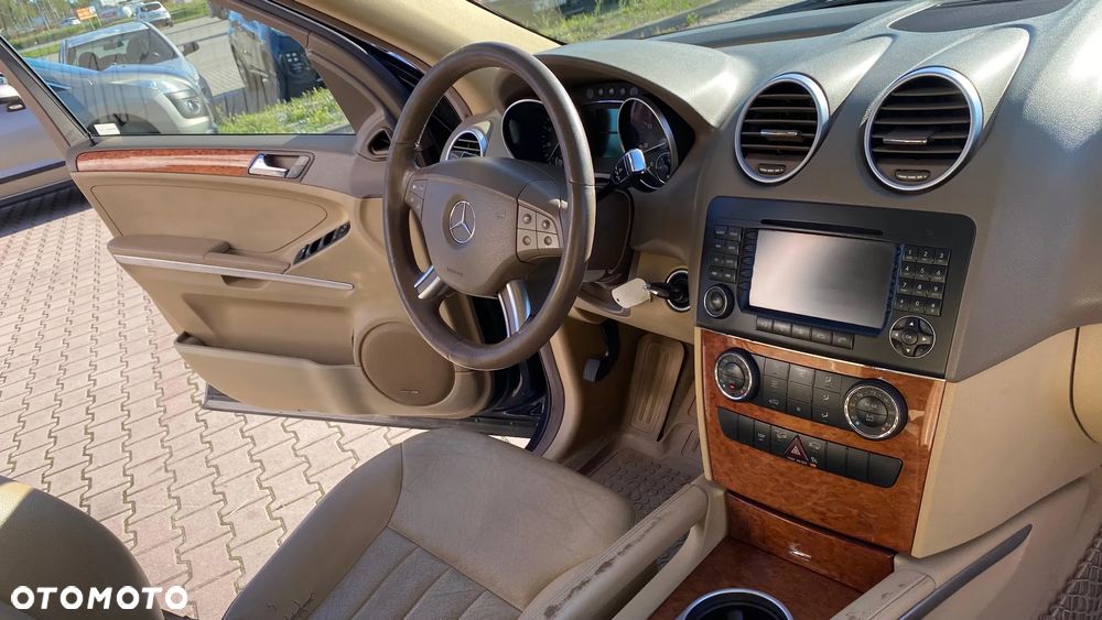 Mercedes-Benz ML 350 4-Matic - 9