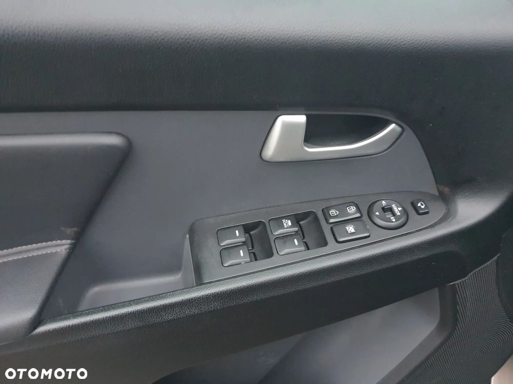 Kia Sportage 2.0 CVVT 2WD Automatik Spirit - 16