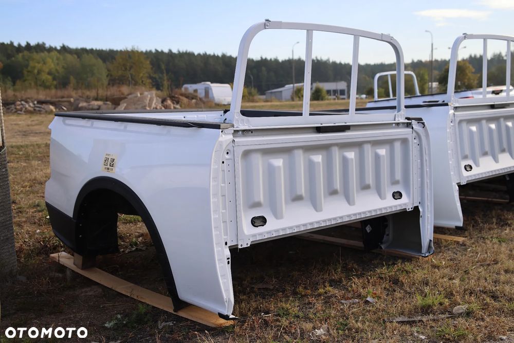 Paka bagażnika NOWA (z demontażu) HILUX / RANGER / D-MAX - FV - 3