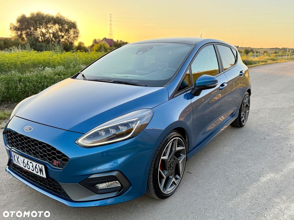 Ford Fiesta - 16