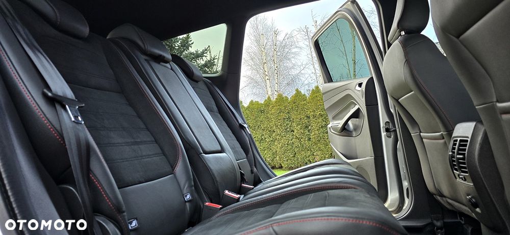 Ford Kuga 1.5 EcoBlue ST-LINE - 7