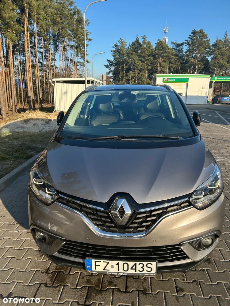 Renault Grand Scenic - 22
