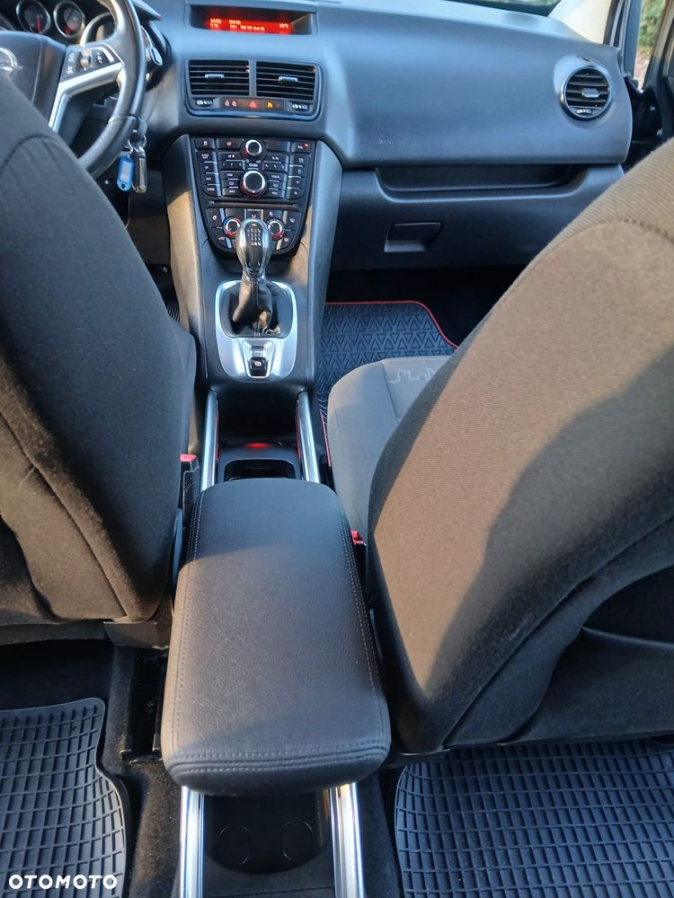 Opel Meriva - 14
