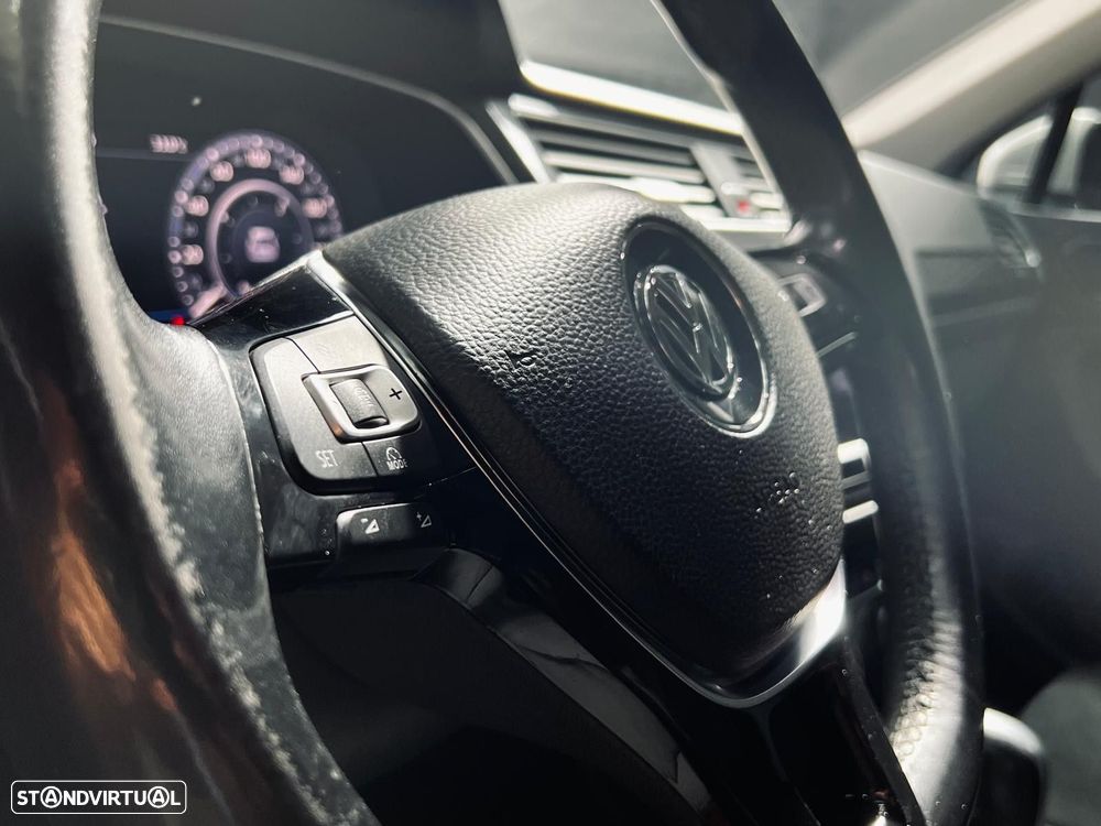 VW Tiguan 2.0 TDI Confortline DSG - 23