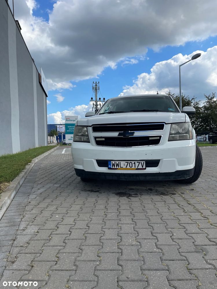 Chevrolet Tahoe - 6