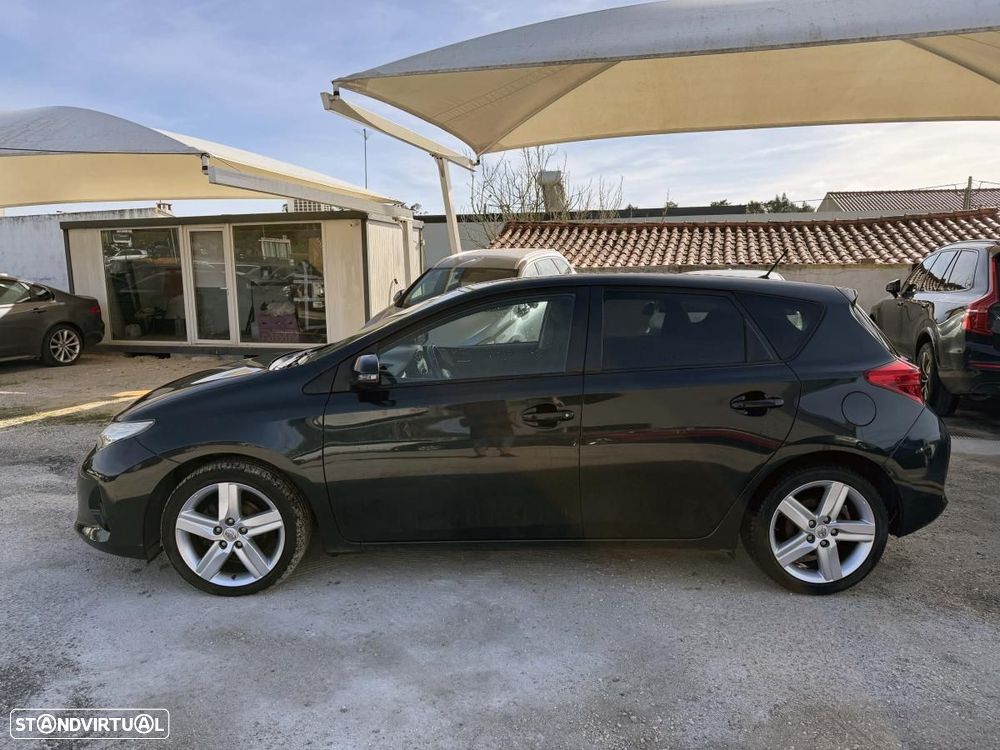 Toyota Auris 1.4 D-4D Exclusive - 5