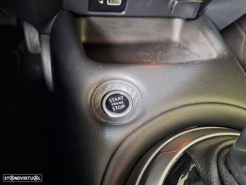 Nissan Juke 1.0 DIG-T N-Design Black DCT - 28