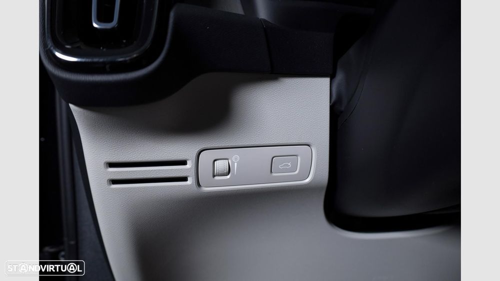 Volvo XC 40 — fotografia 8