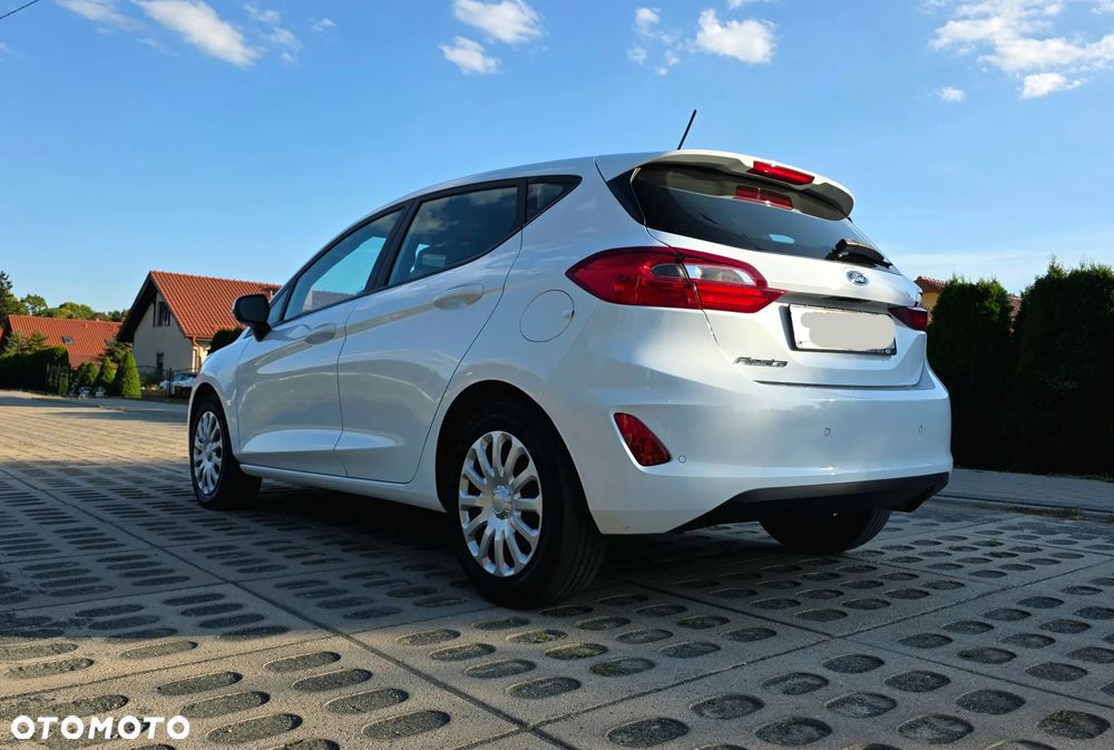 Ford Fiesta 1.1 TREND - 12