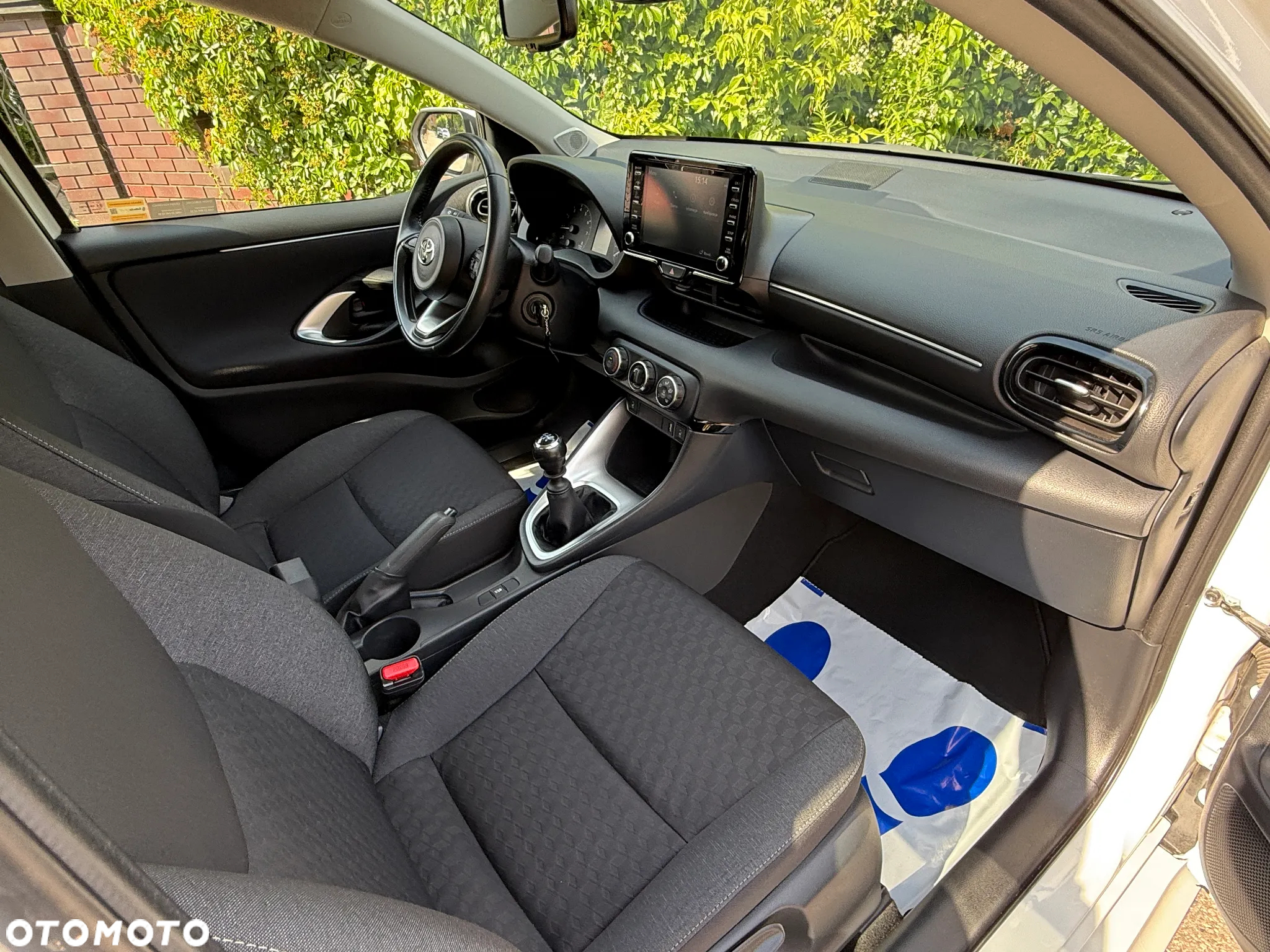 Toyota Yaris 1.5 Comfort - 12