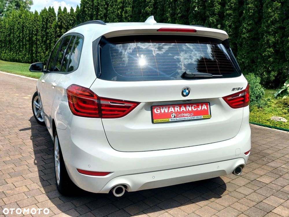 BMW Seria 2 218d Sport Line - 9