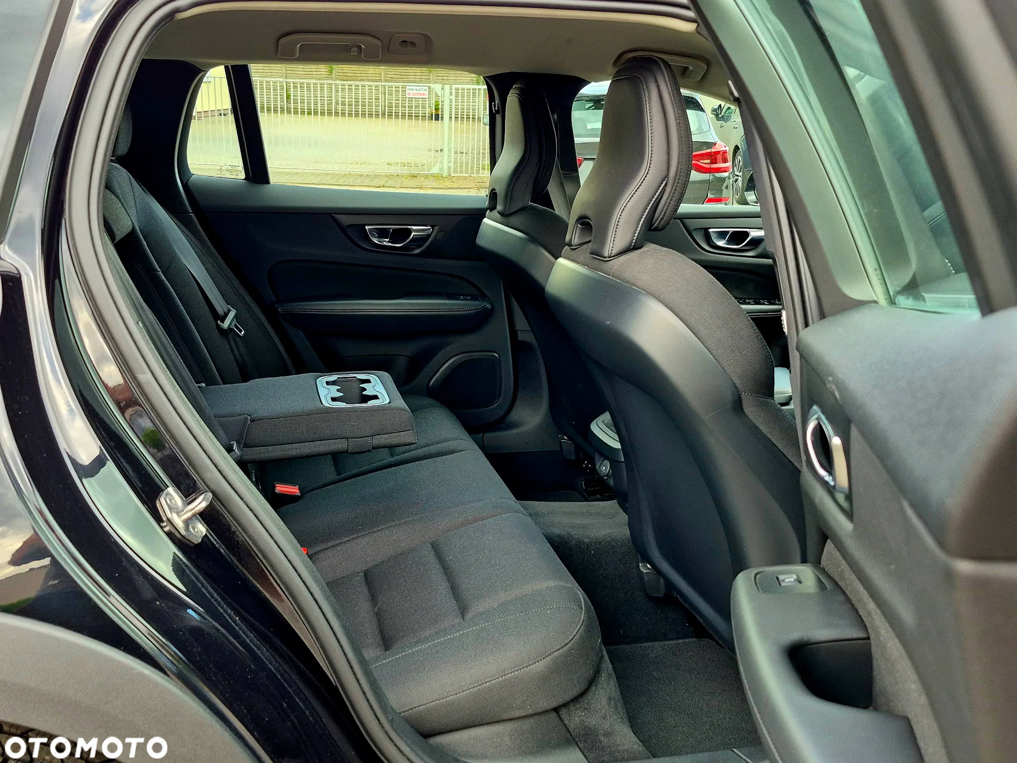Volvo V60 Cross Country Plus B5 B AWD - 13