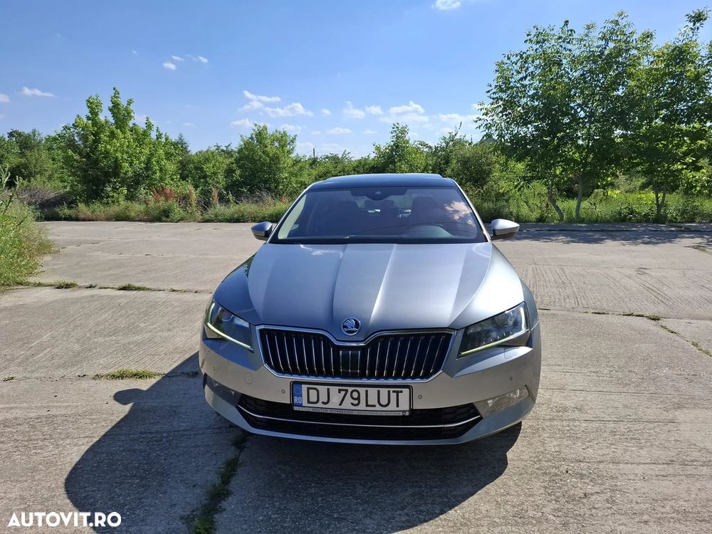 Skoda Superb 2.0 TDI DSG Laurin & Klement - 10