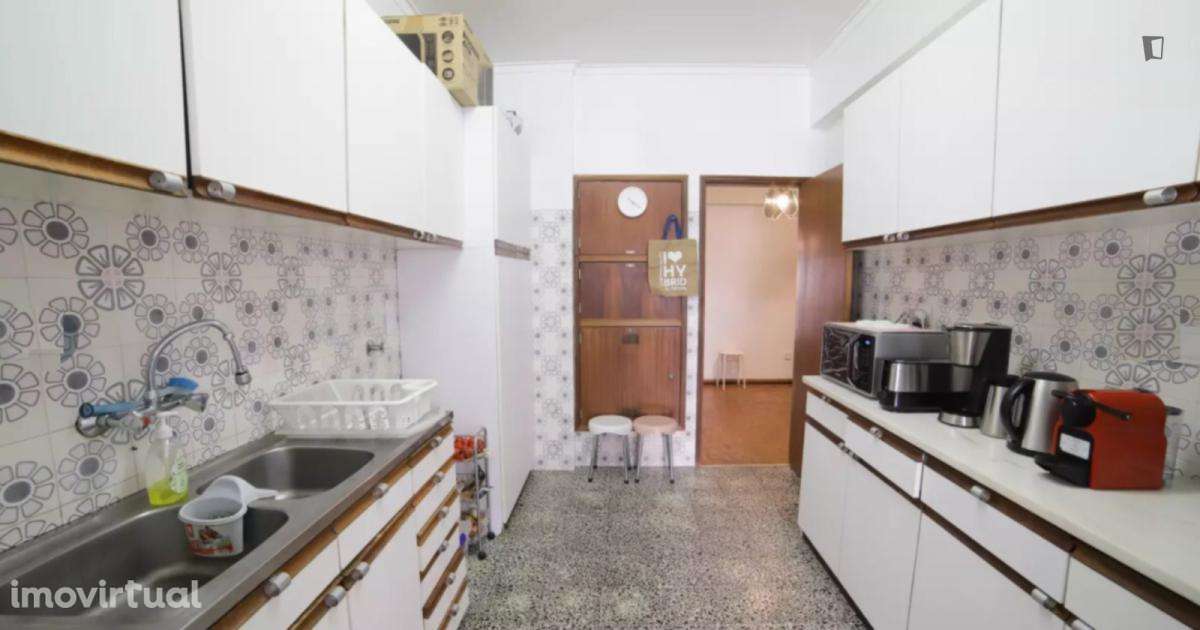 Quarto - localizado em Olaias Lisbon - Grande imagem: 3/19