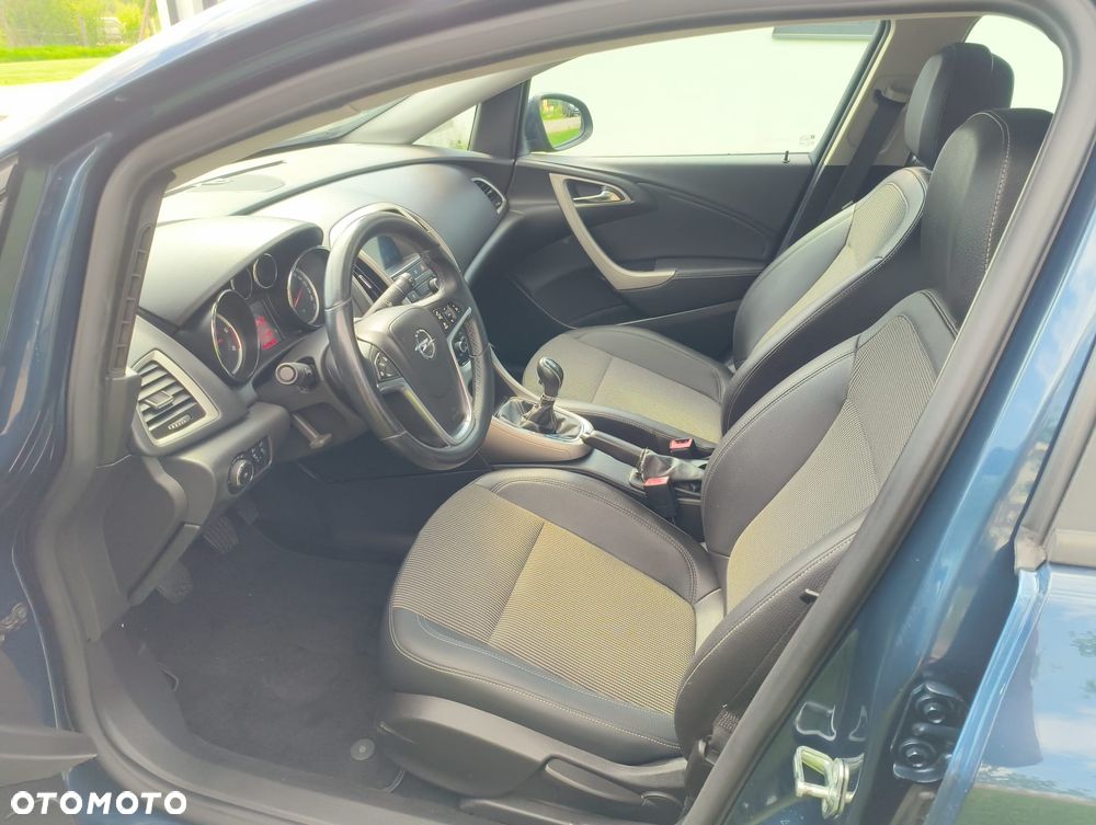 Opel Astra 1.7 CDTI DPF Cosmo - 16