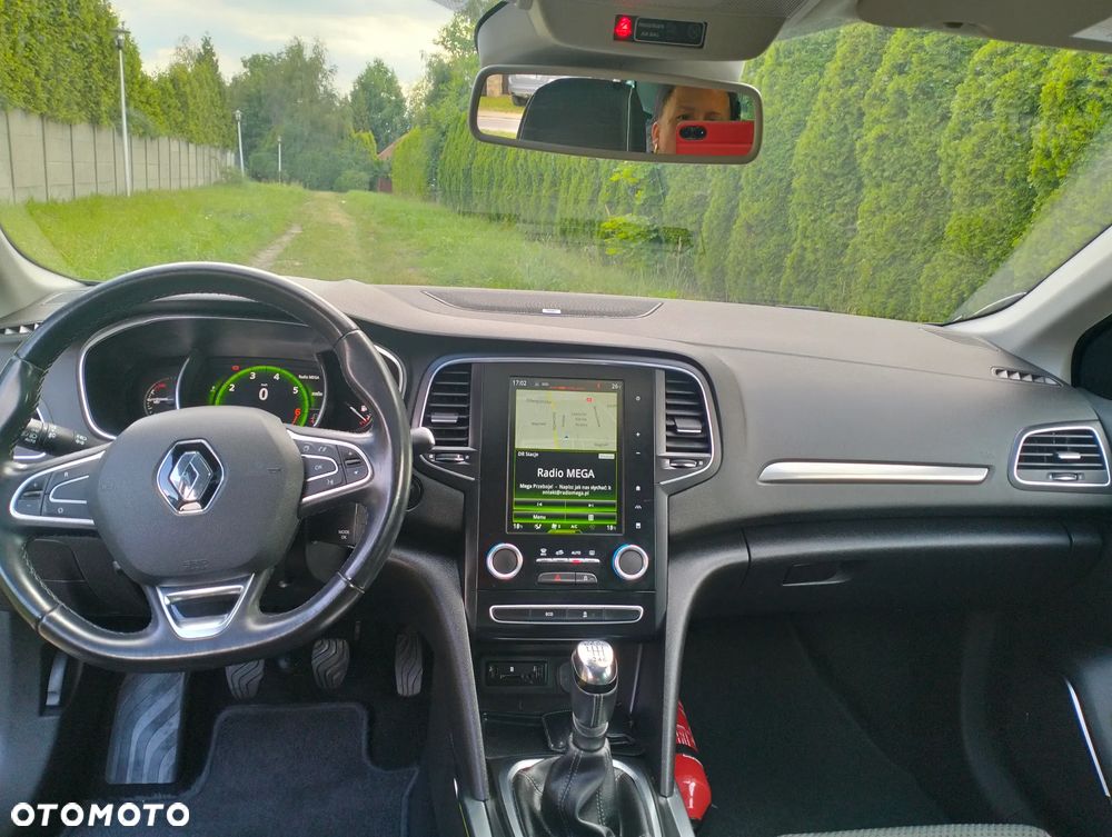 Renault Megane ENERGY TCe 130 BOSE EDITION - 14