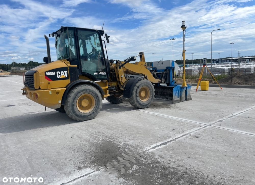 Caterpillar 908 M - 5