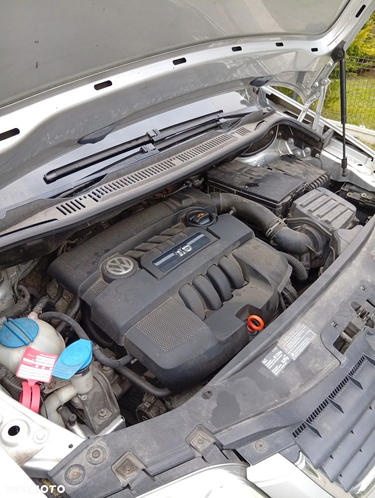 Volkswagen Touran 1.6 Trendline - 5