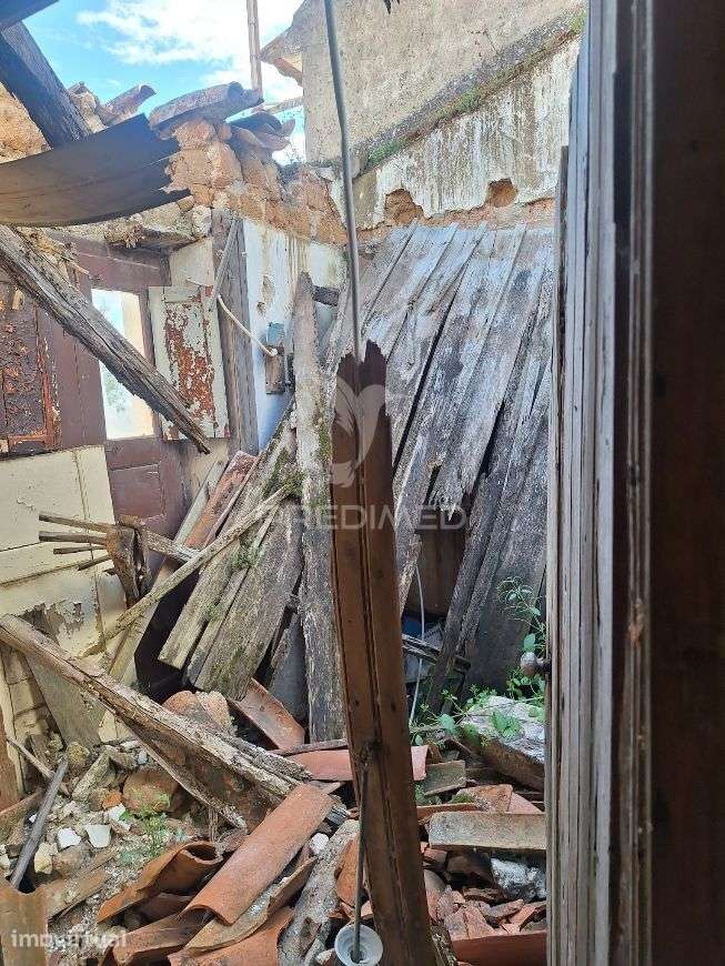 Moradia T3 para Recuperar | Aldeia de Além – Alcanede - Grande imagem: 4/14