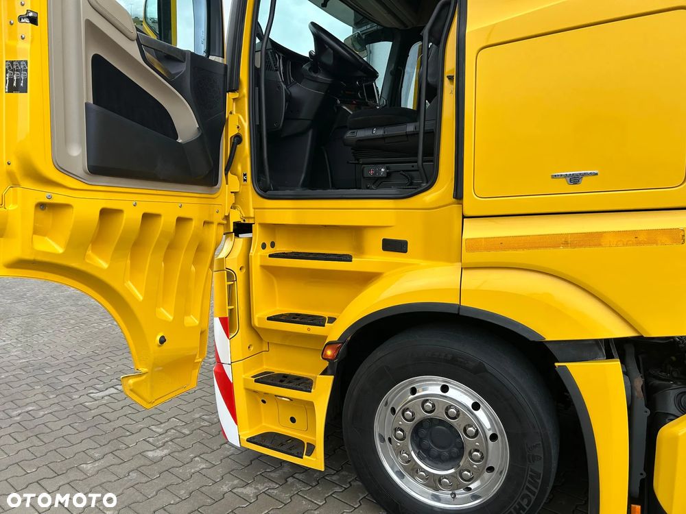Mercedes-Benz Actros 2448 Kassbohrer - 10