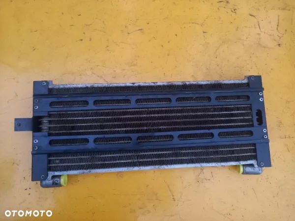 Chłodnica oleju Case Maxxum 140 Multicontroller - 2