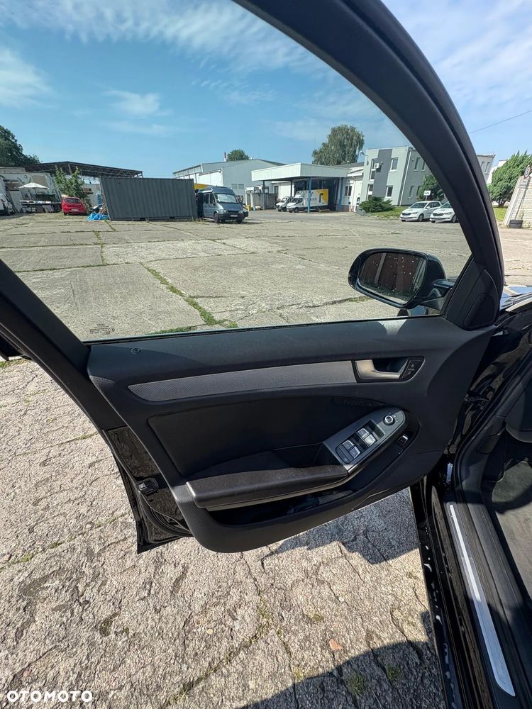 Audi A4 Limousine - 7