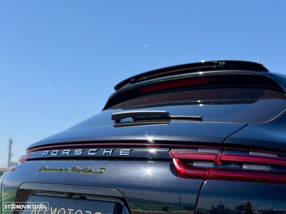 Porsche Panamera Sport Turismo Turbo S E-Hybrid - 21