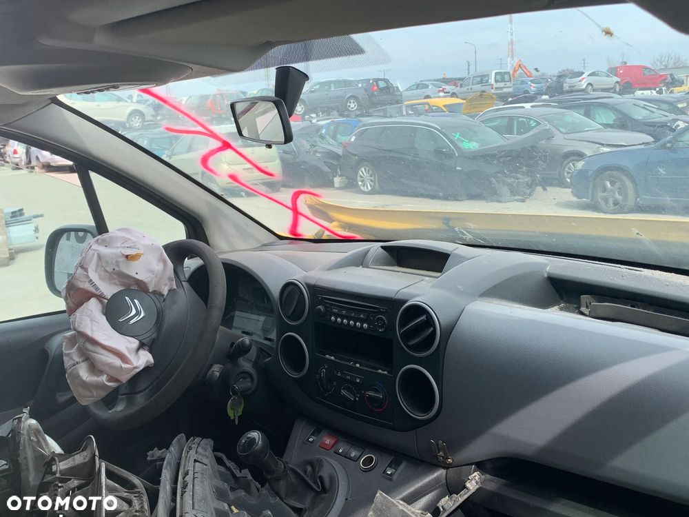 CITROEN BERLINGO 2014 *SAMOCHÓD NA CZĘŚCI* 4768  MASKA, LAMPA, DRZWI, LUSTERKO, ZDERZAK, GRILL, BŁOTNIK, KLAPA, BELKA, DESKA, FOTELE, KANAPA, ĆWIARTKA KIEROWNICA, TARCZE, ZACISKI, ZAWIESZENIE, KOMPLETNY PRZÓD, KOMPLETNY TYŁ, LICZNIK, ZEGARY, PRAWE LEWE PRZÓD TYŁ - 5