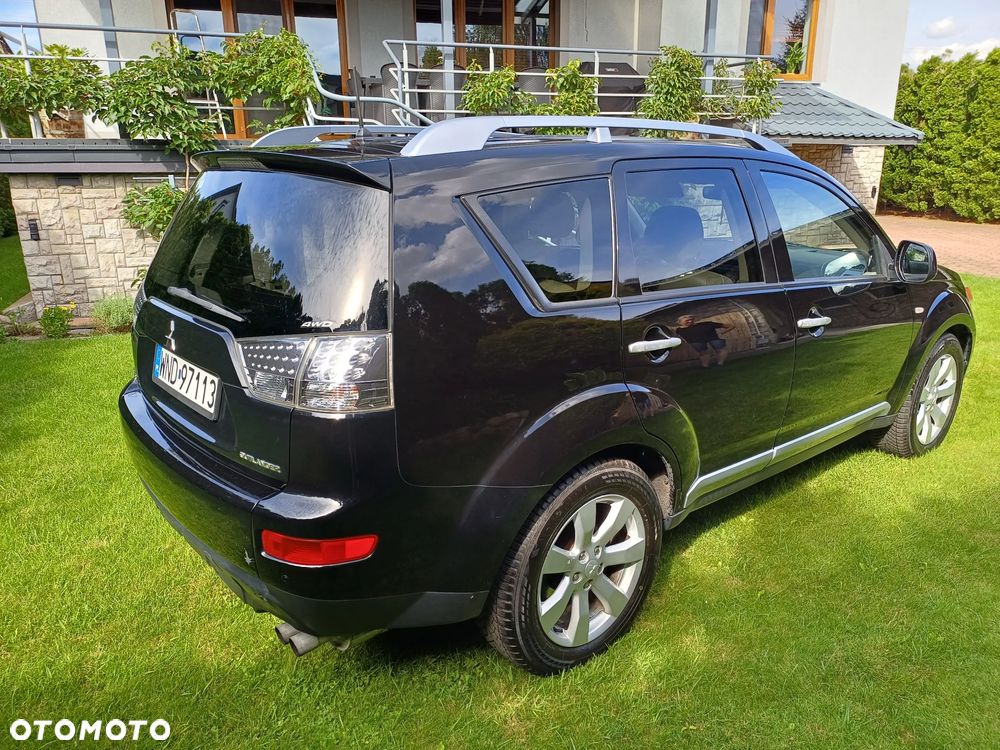 Mitsubishi Outlander 2.0 DID Intense + - 7