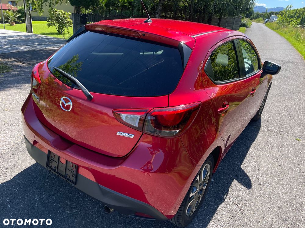 Mazda 2 - 5