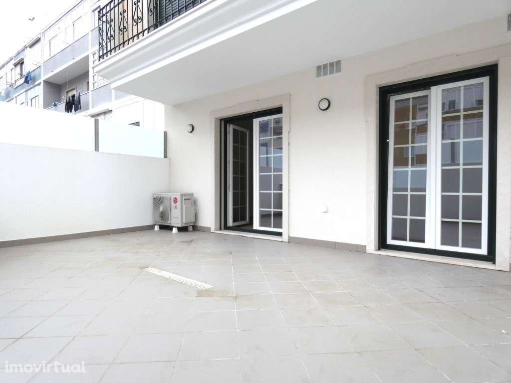 Apartamento T1 num Empreendimento NOVO no NEUDEL pronto a escritura... - Grande imagem: 2/37