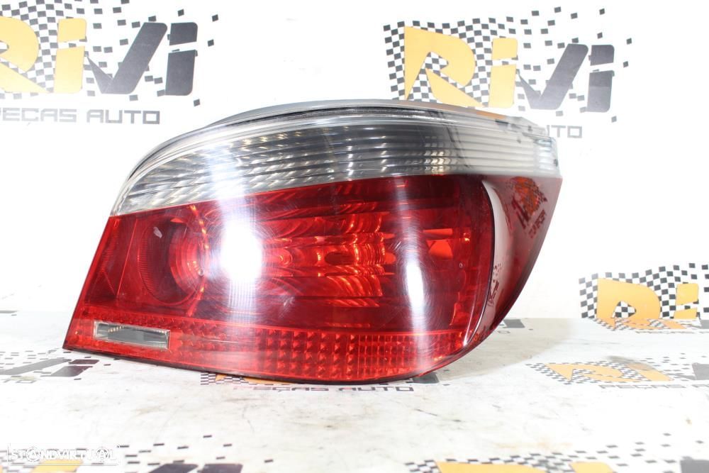 Farolim Direito Bmw 5 (E60)  63217165738 / 7165738 / Passageiro - 1
