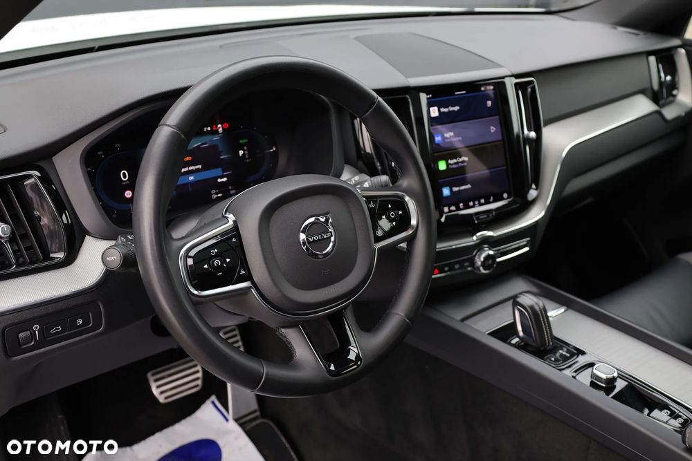Volvo XC 60 T6 AWD Recharge Geartronic RDesign - 17