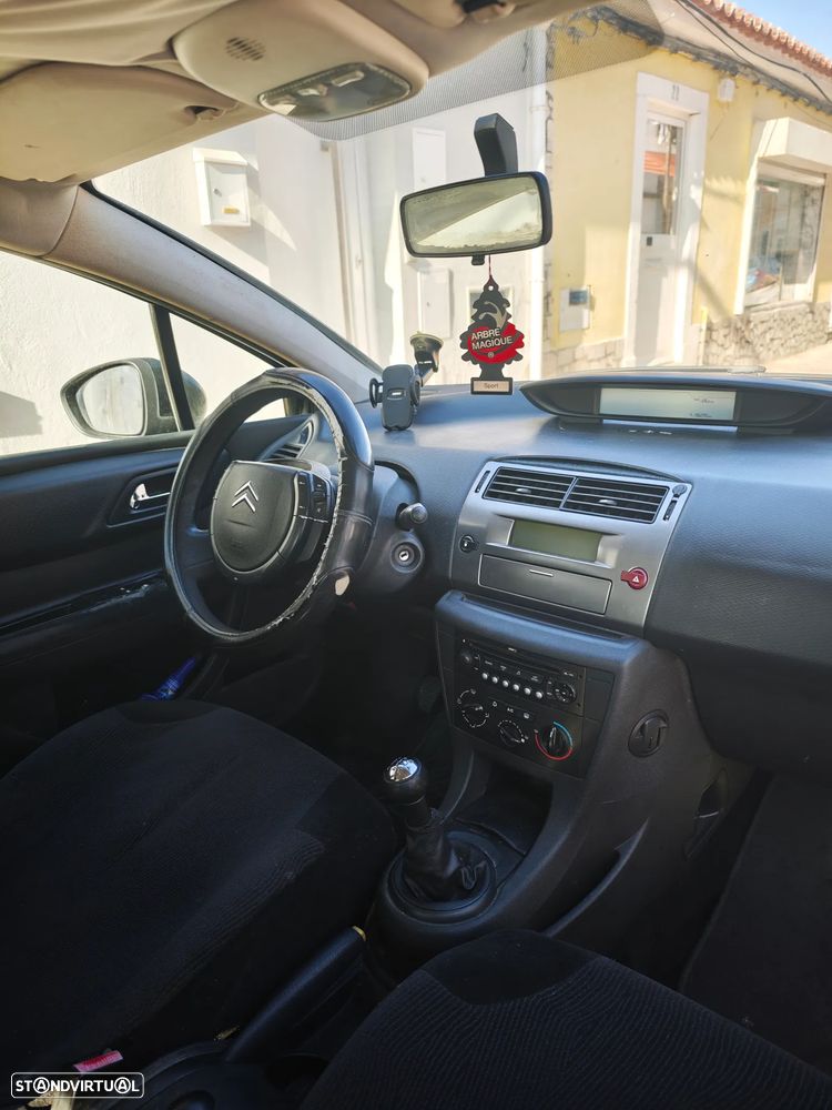 Citroën C4 1.6 HDi SX - 7