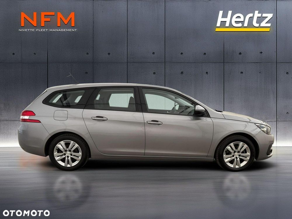 Peugeot 308 - 8