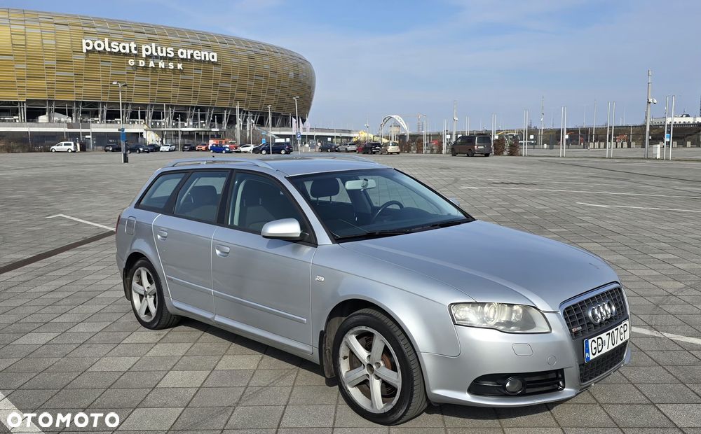 Audi A4 Avant 2.0T FSI - 1