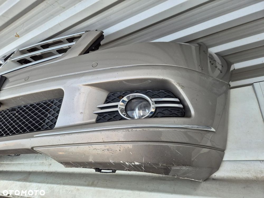 Zderzak przedni Mercedes C-klasa W204 Avantgarde - 7