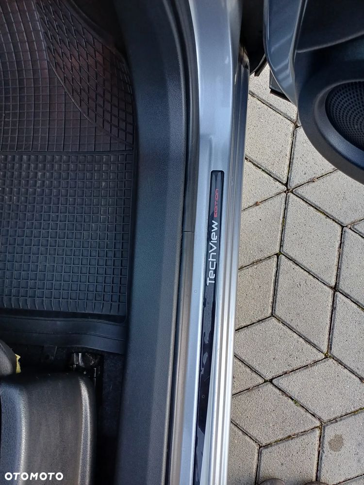 Nissan Qashqai 1.6 DCi Tekna EU6 - 33