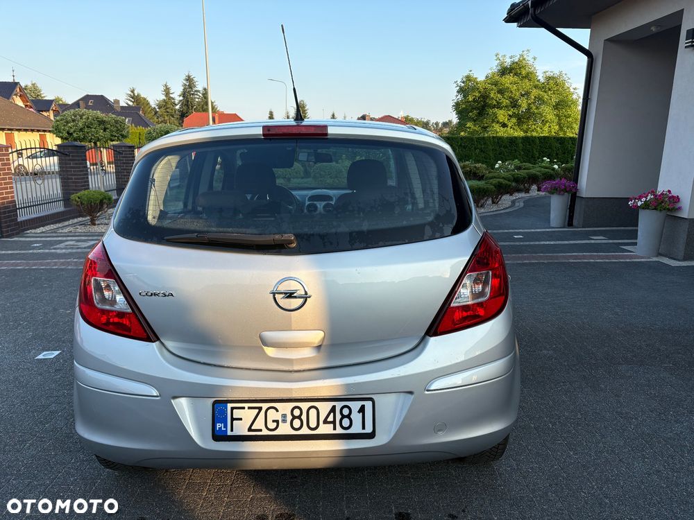 Opel Corsa 1.4 16V Edition - 6