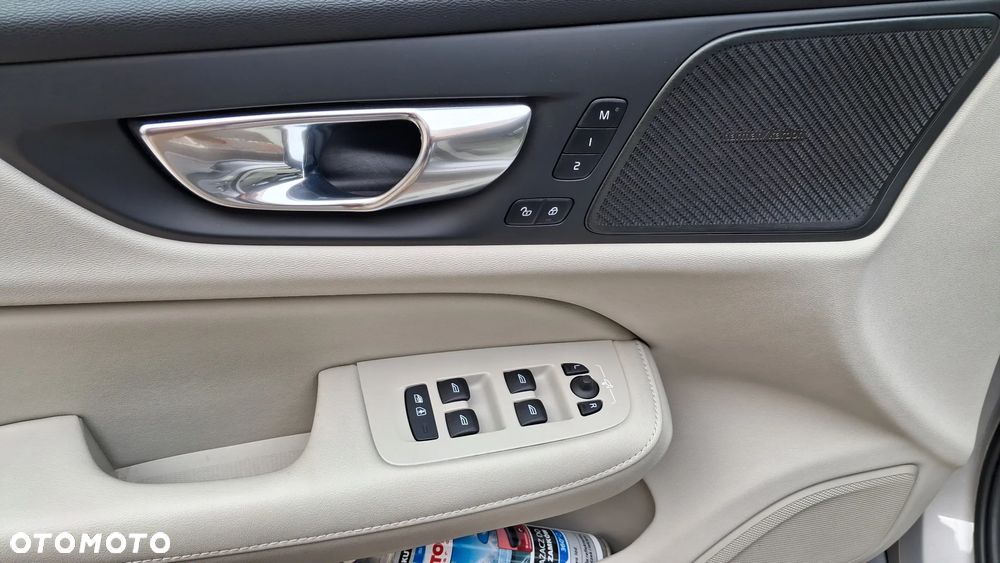 Volvo S60 B5 B AWD Inscription - 22