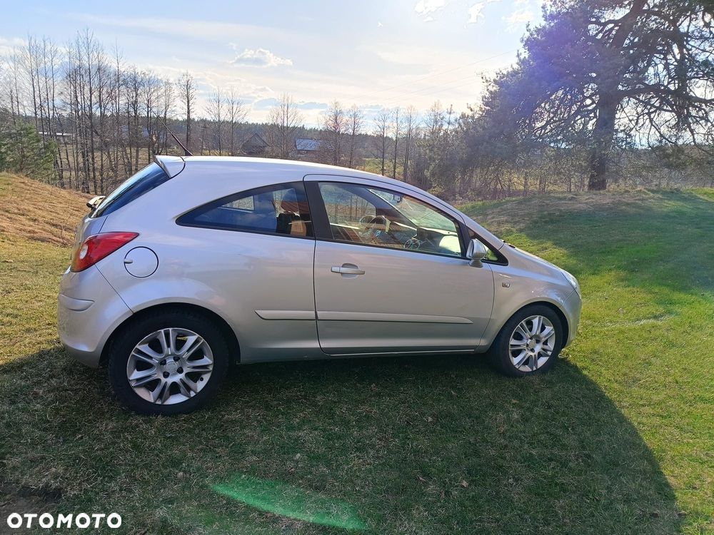 Opel Corsa 1.2 16V Enjoy - 23