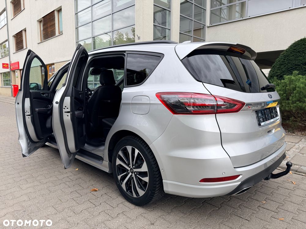 Ford S-Max - 16