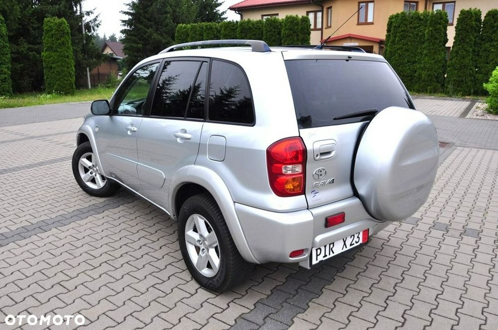 Toyota RAV4 2.0 VVT-i 4x4 - 23
