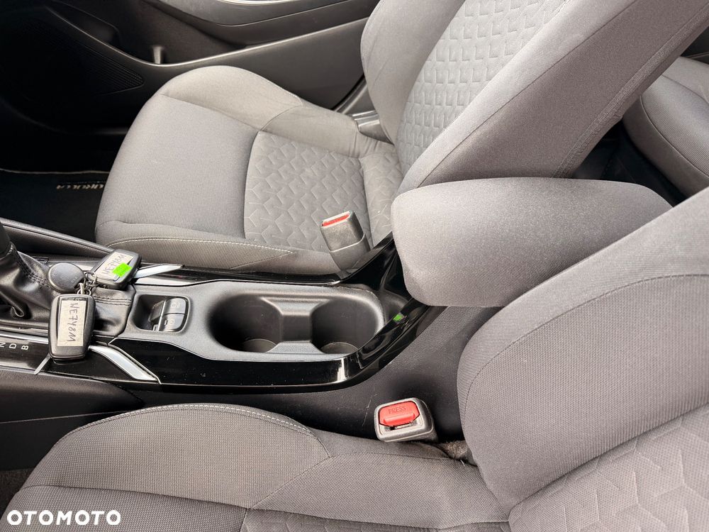 Toyota Corolla 1.8 Hybrid Comfort - 27