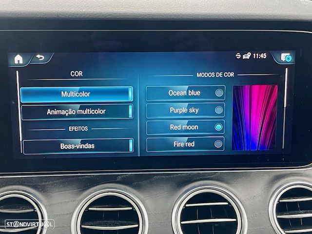 Mercedes-Benz E 300 de 4Matic 9G-TRONIC AMG Line - 44