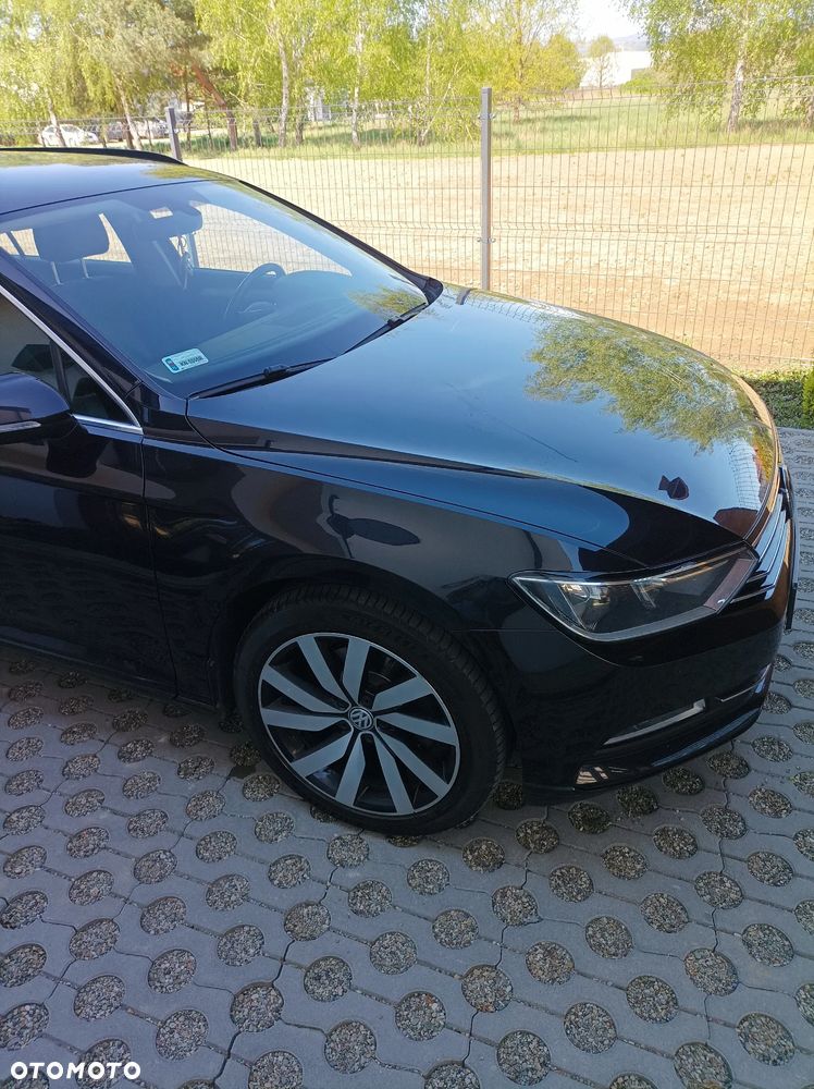 Volkswagen Passat - 11