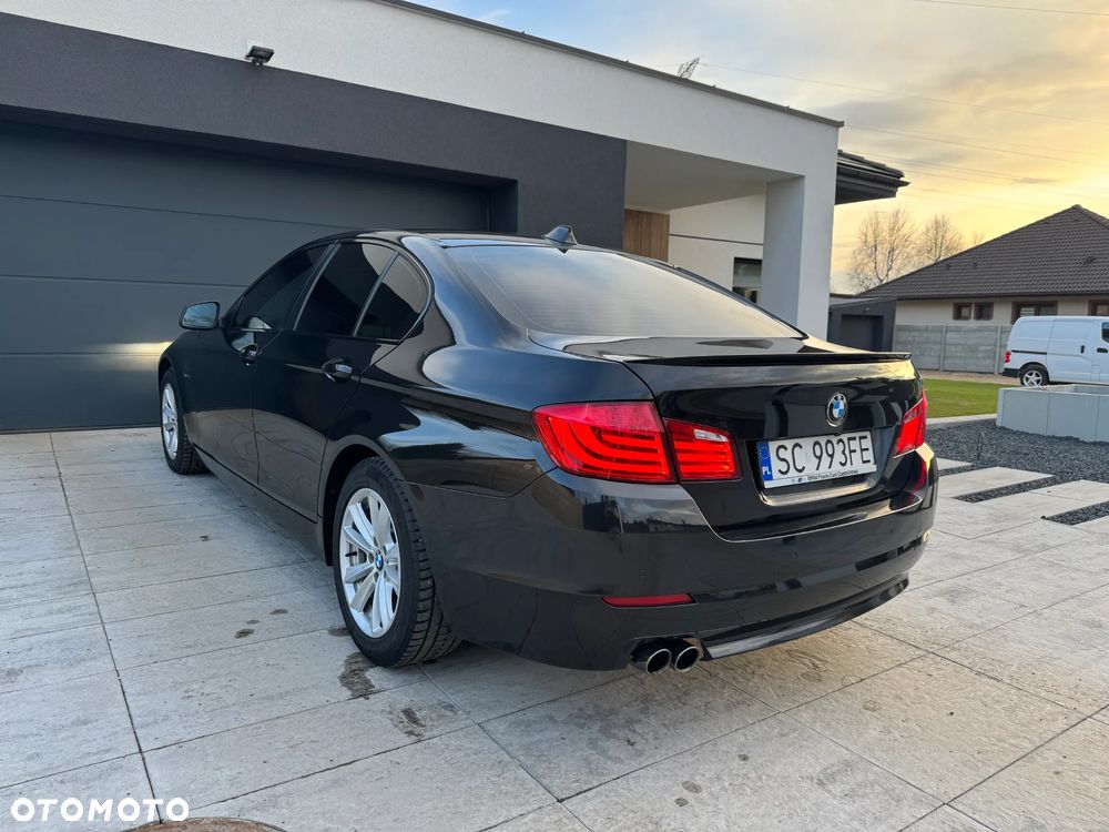 BMW Seria 5 520d Efficient Dynamics Edition - 10