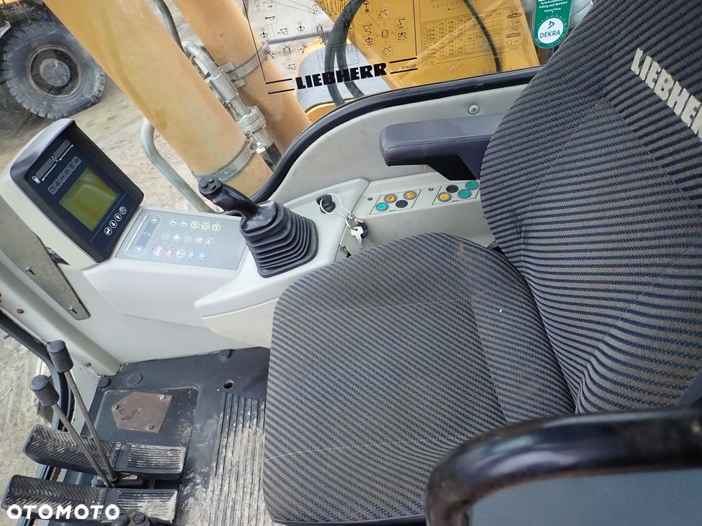 Liebherr R906 LC - 8